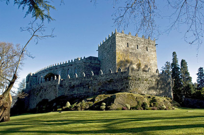 Soutomaior Castle (photo by Xoan Anton - CC-SA 2.0 Generic license)